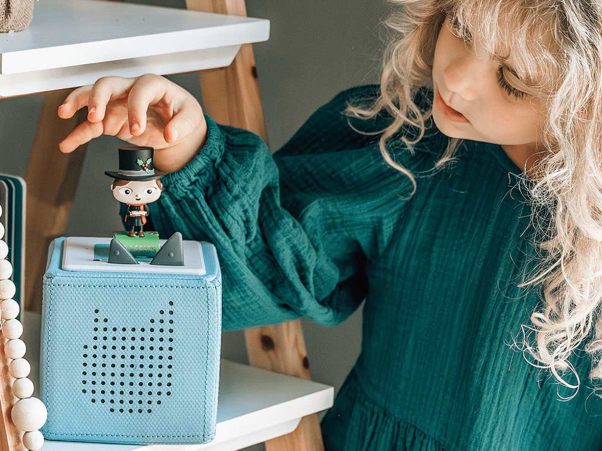 Favorite Classics: A Christmas Carol & Tales Tonie