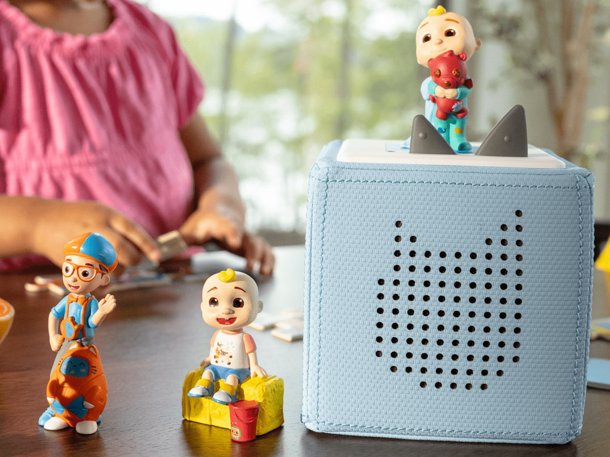 CoComelon: Outdoor Adventures with JJ Tonie