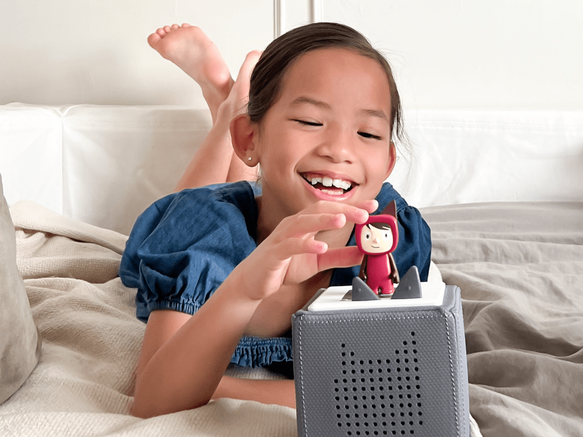 Purple with Light Hue Creative-Tonie